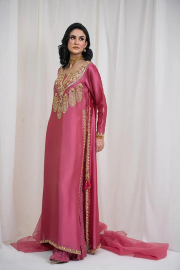 Radiating blush pink